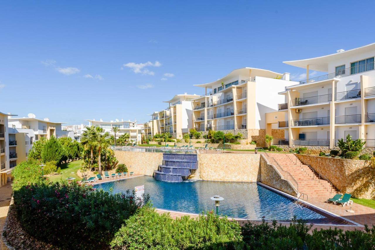 Bnb Homes Ocean View Apartment With Relax Terrace, 2 Swimming Pools & Tennis Court Албуфейра Экстерьер фото