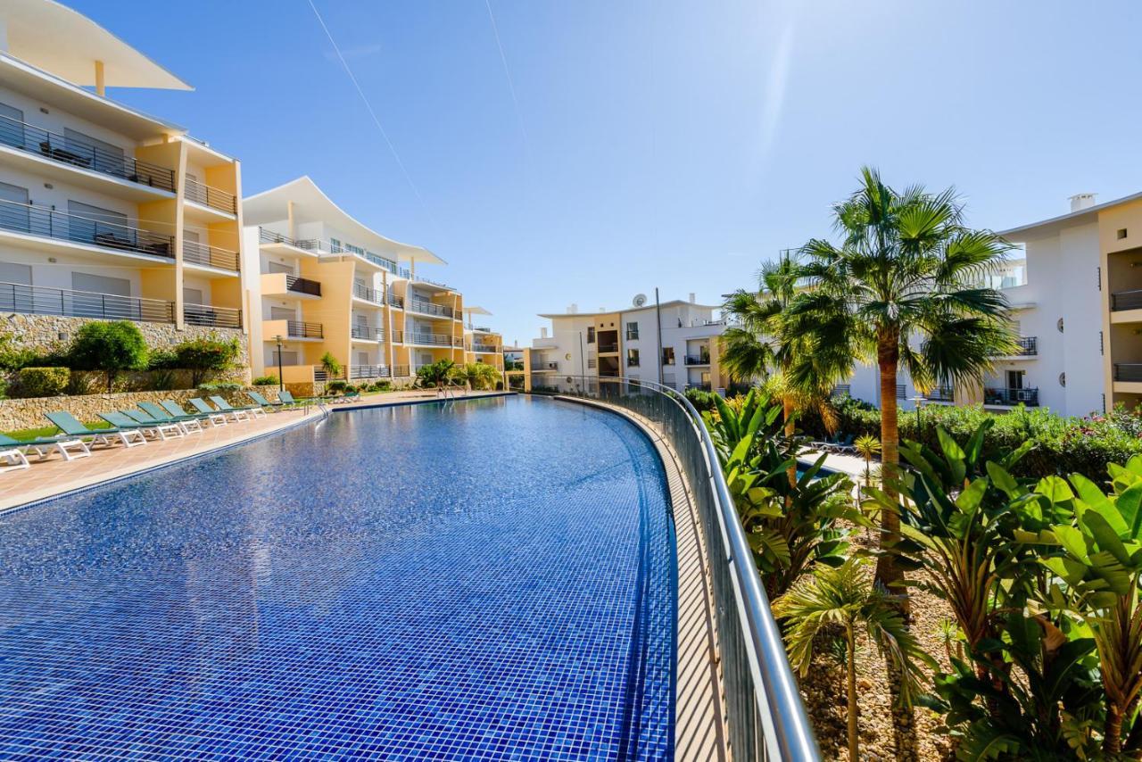 Bnb Homes Ocean View Apartment With Relax Terrace, 2 Swimming Pools & Tennis Court Албуфейра Экстерьер фото