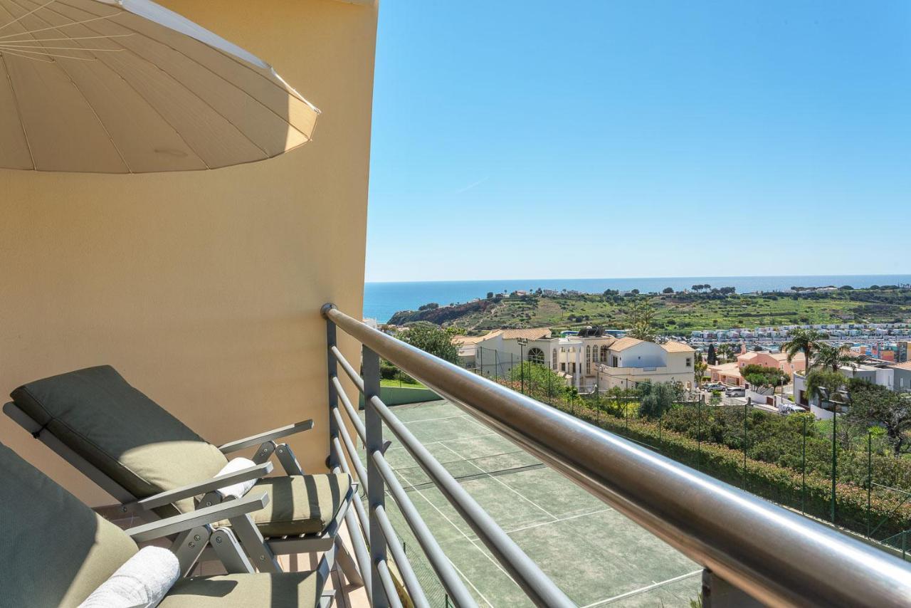Bnb Homes Ocean View Apartment With Relax Terrace, 2 Swimming Pools & Tennis Court Албуфейра Экстерьер фото